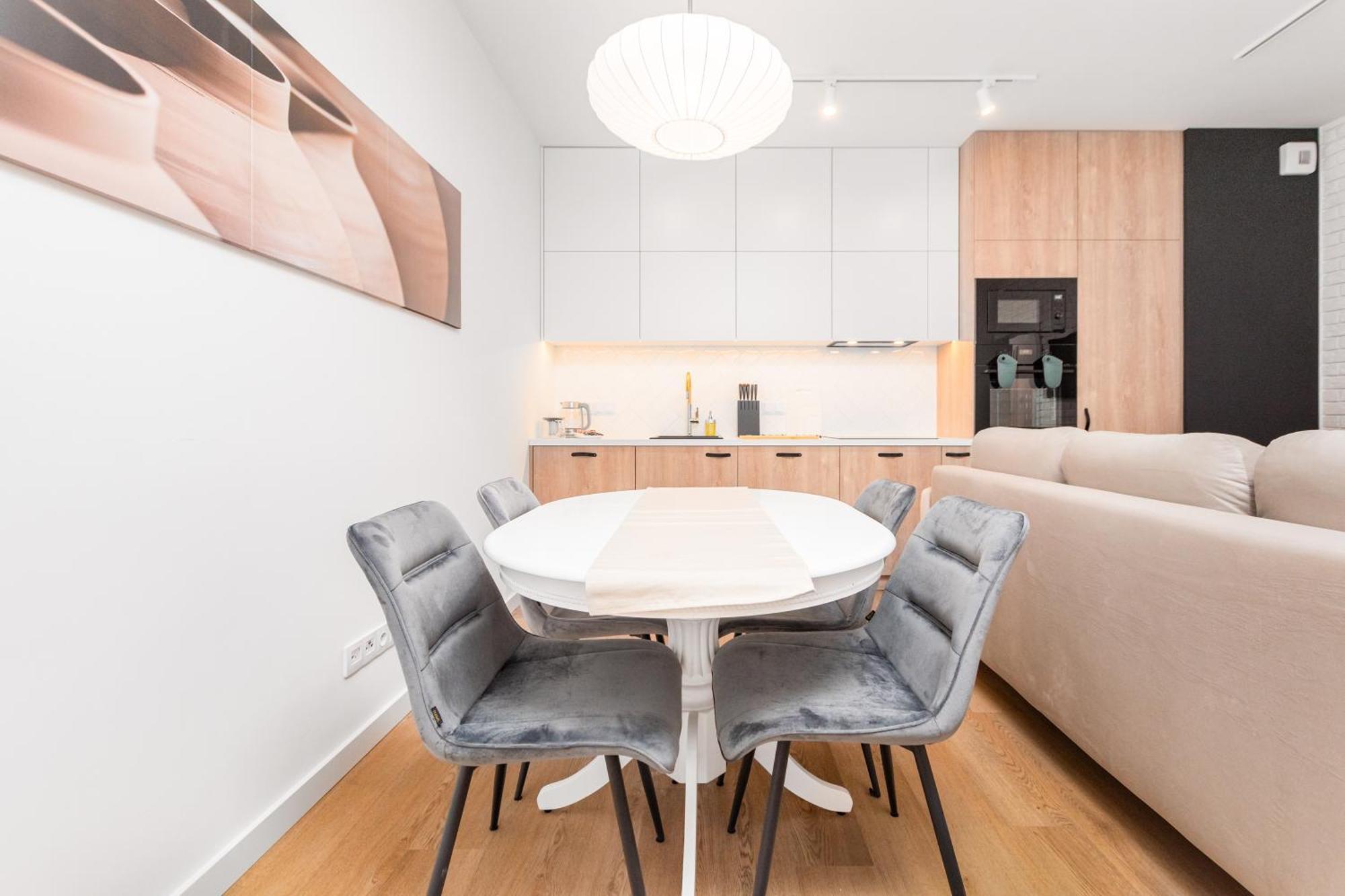 Przy Torach 3 By Homeprime Warsaw Exterior photo